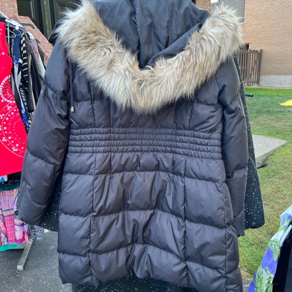 Juicy Couture Faux fur winter coat down - Picture 3 of 3